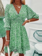 V-neck Printed Dress With Ruffled Waist, Exquisite And Elegant Design-perfect For Spring And Autumn.
