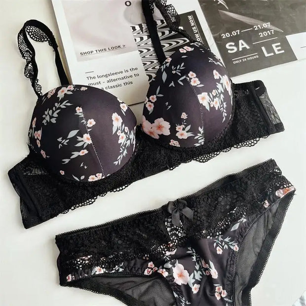 Floral Lace Bra & Panty Set
