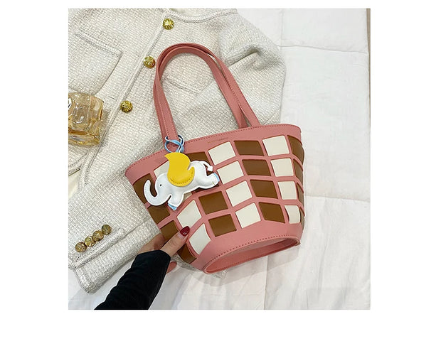 Fashionable Leather Crossbody Purse
