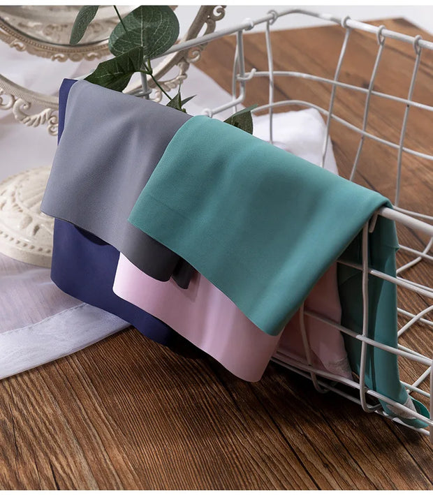 3 pieces of low-rise, seamless, solid-color underwear for women, comfortable, breathable and sexy