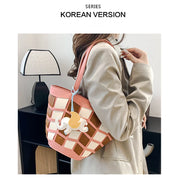 Fashionable Leather Crossbody Purse