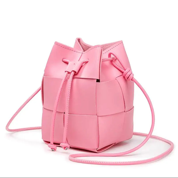 Chic Woven Bucket Crossbody Bag