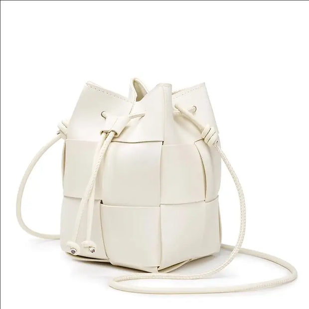 Chic Woven Bucket Crossbody Bag