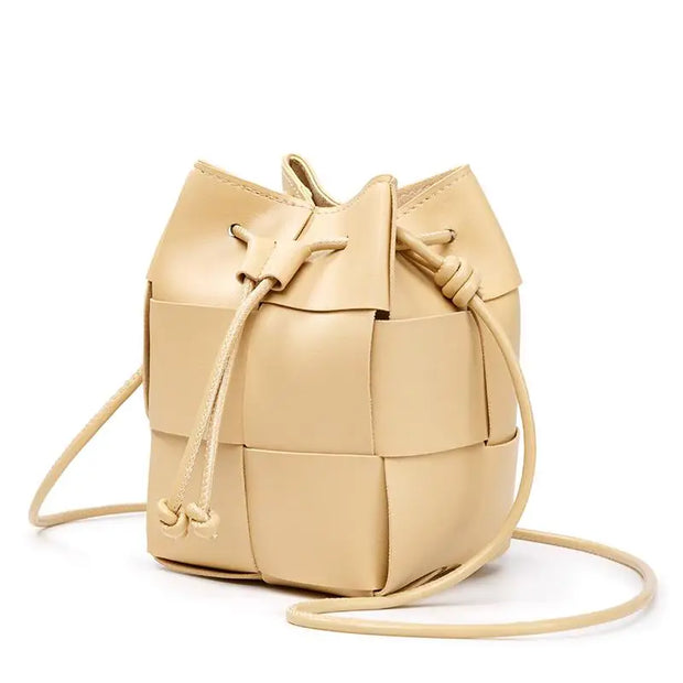 Chic Woven Bucket Crossbody Bag