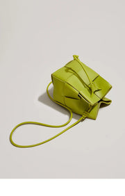 Chic Woven Bucket Crossbody Bag