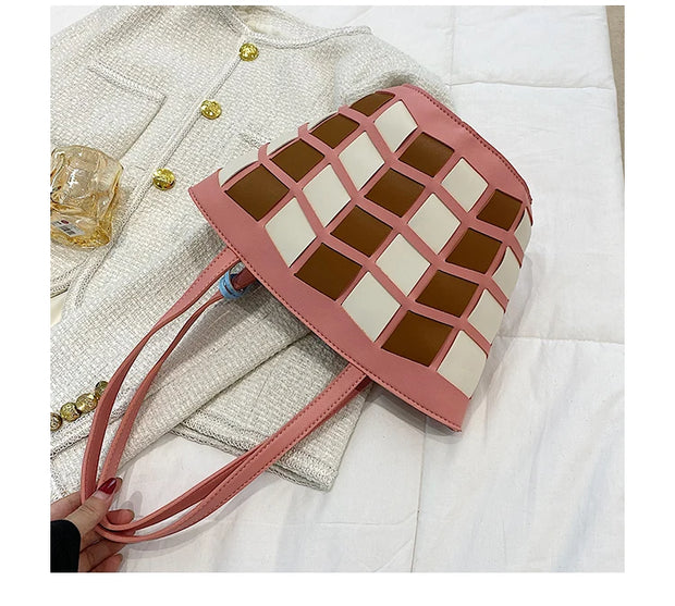 Fashionable Leather Crossbody Purse