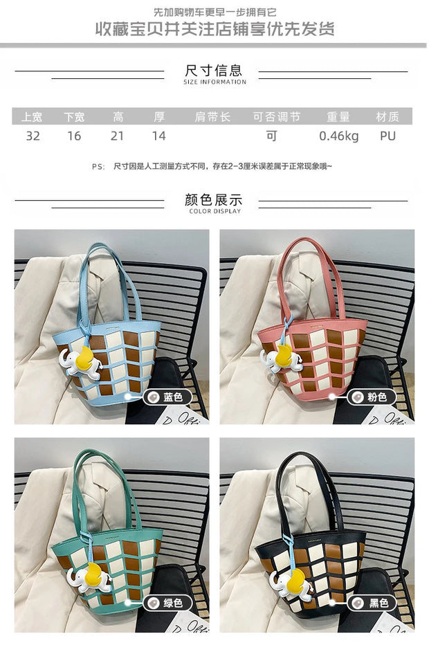 Fashionable Leather Crossbody Purse