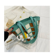 Fashionable Leather Crossbody Purse