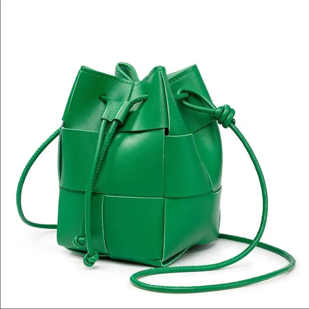 Chic Woven Bucket Crossbody Bag