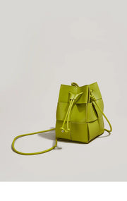 Chic Woven Bucket Crossbody Bag