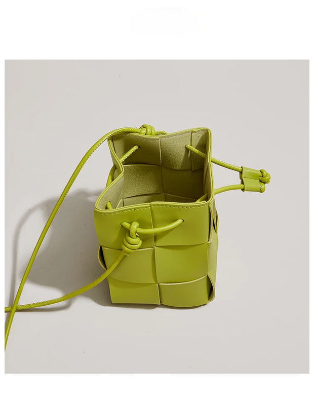 Chic Woven Bucket Crossbody Bag