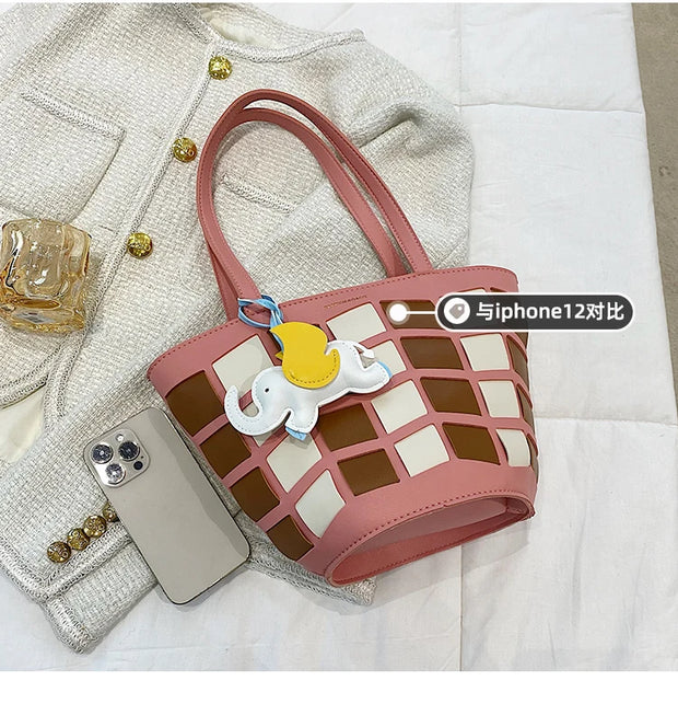Fashionable Leather Crossbody Purse